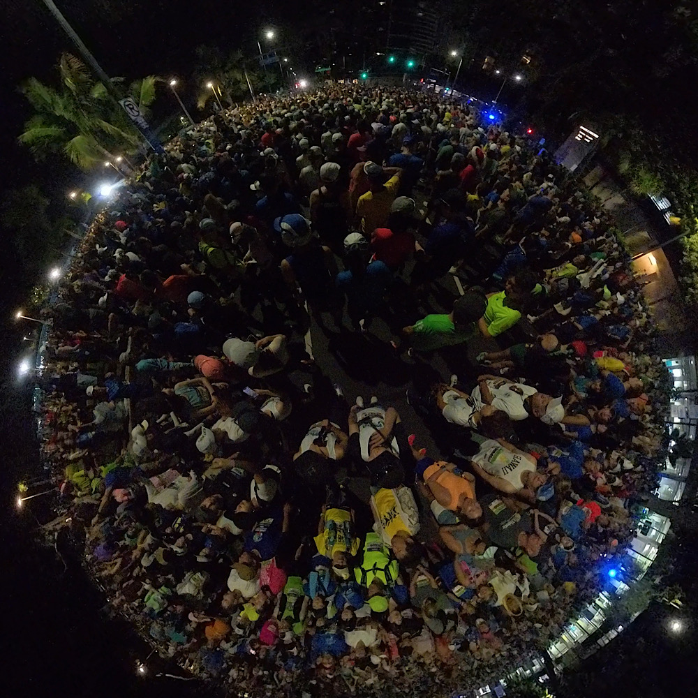 スタートの人混み